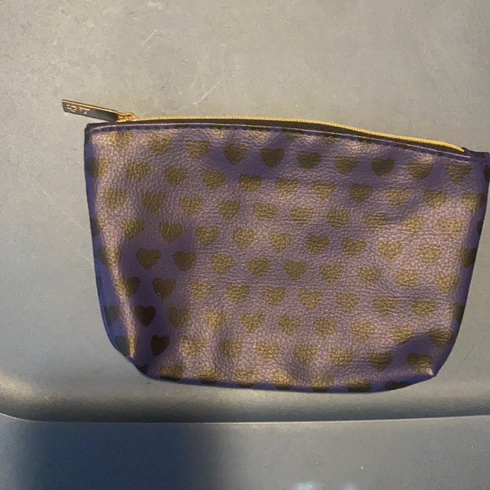 Ipsy makeup bag
